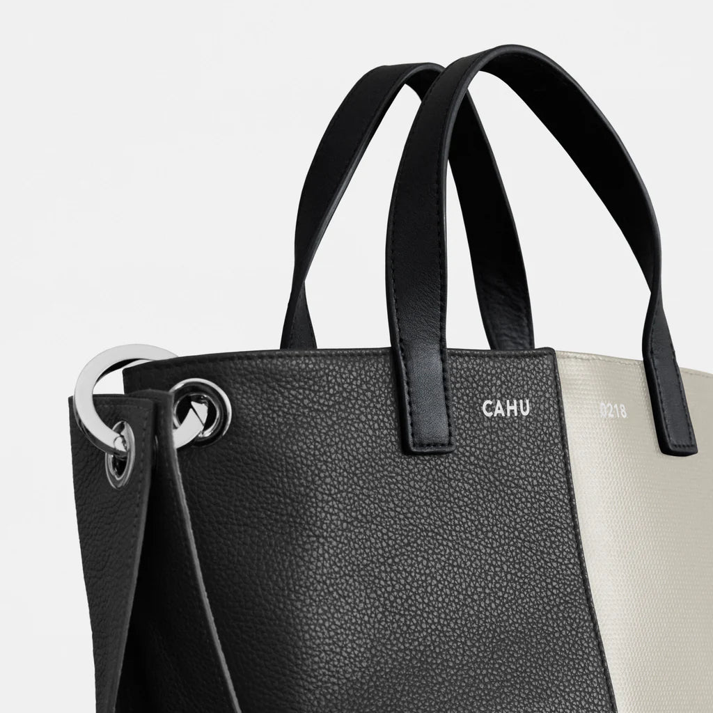 THE PRATIQUE LEATHER BLACK / PVC LIGHT GREY XS
