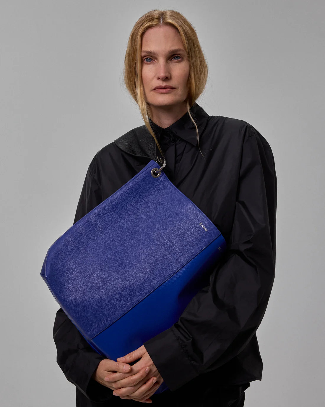 【NEW】LE DAIAGONAL LEATHER DARK BLUE / PVC DARK BLUE