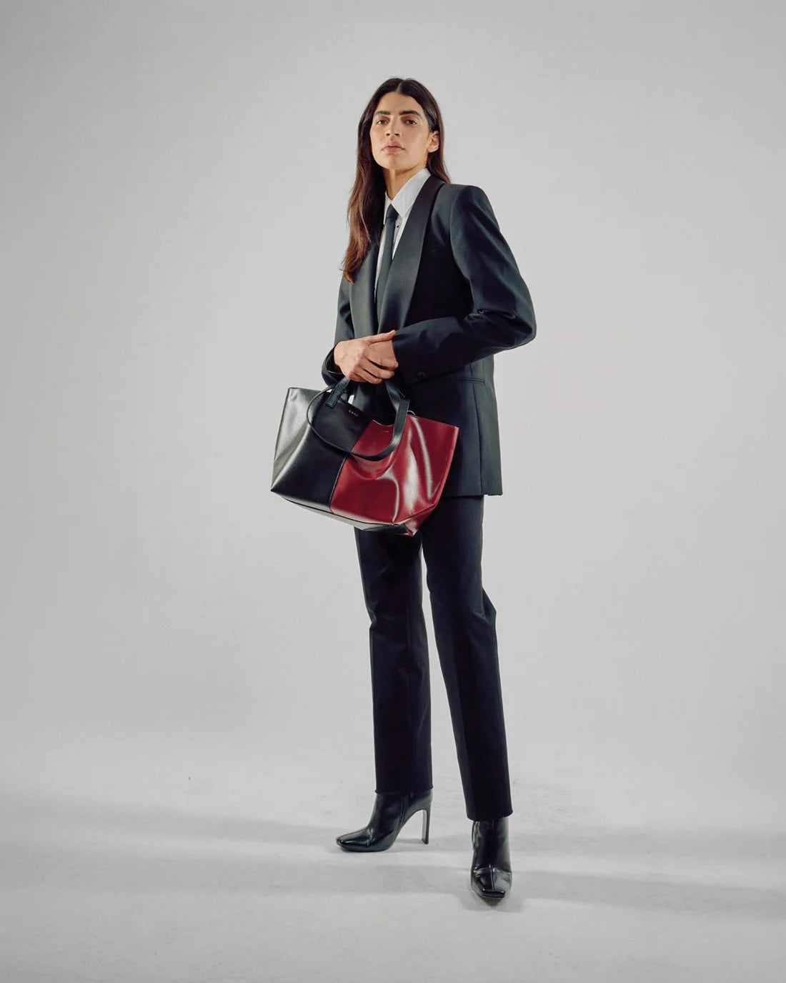 【SALE】THE PRATIQUE BURGUNDY BLACK