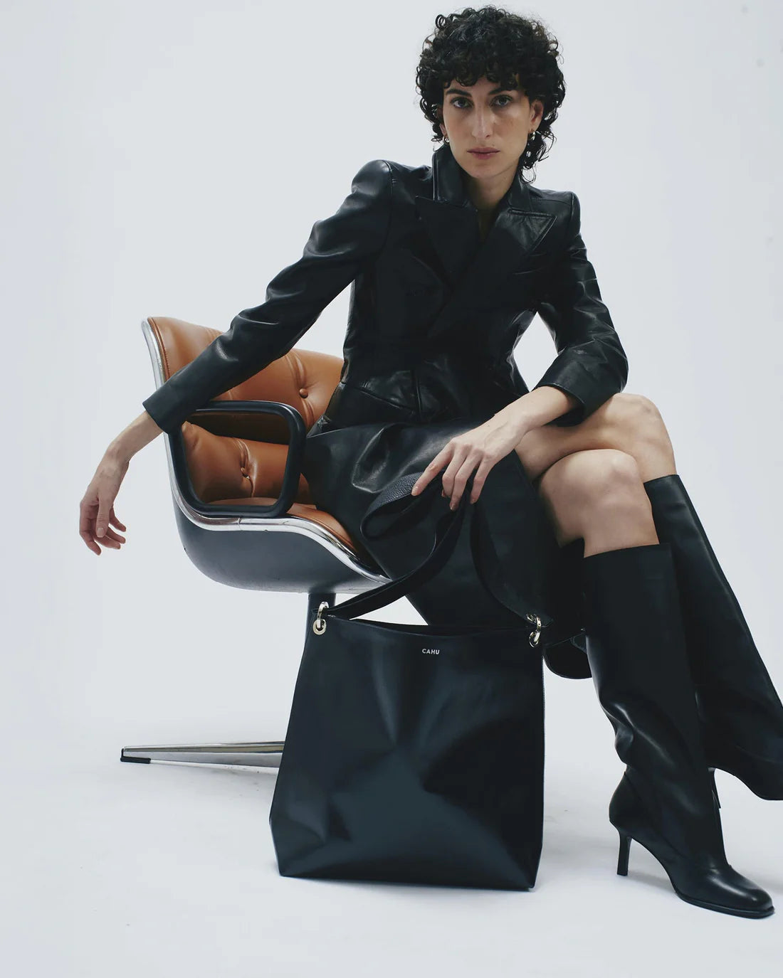 LE DAIAGONAL BLACK