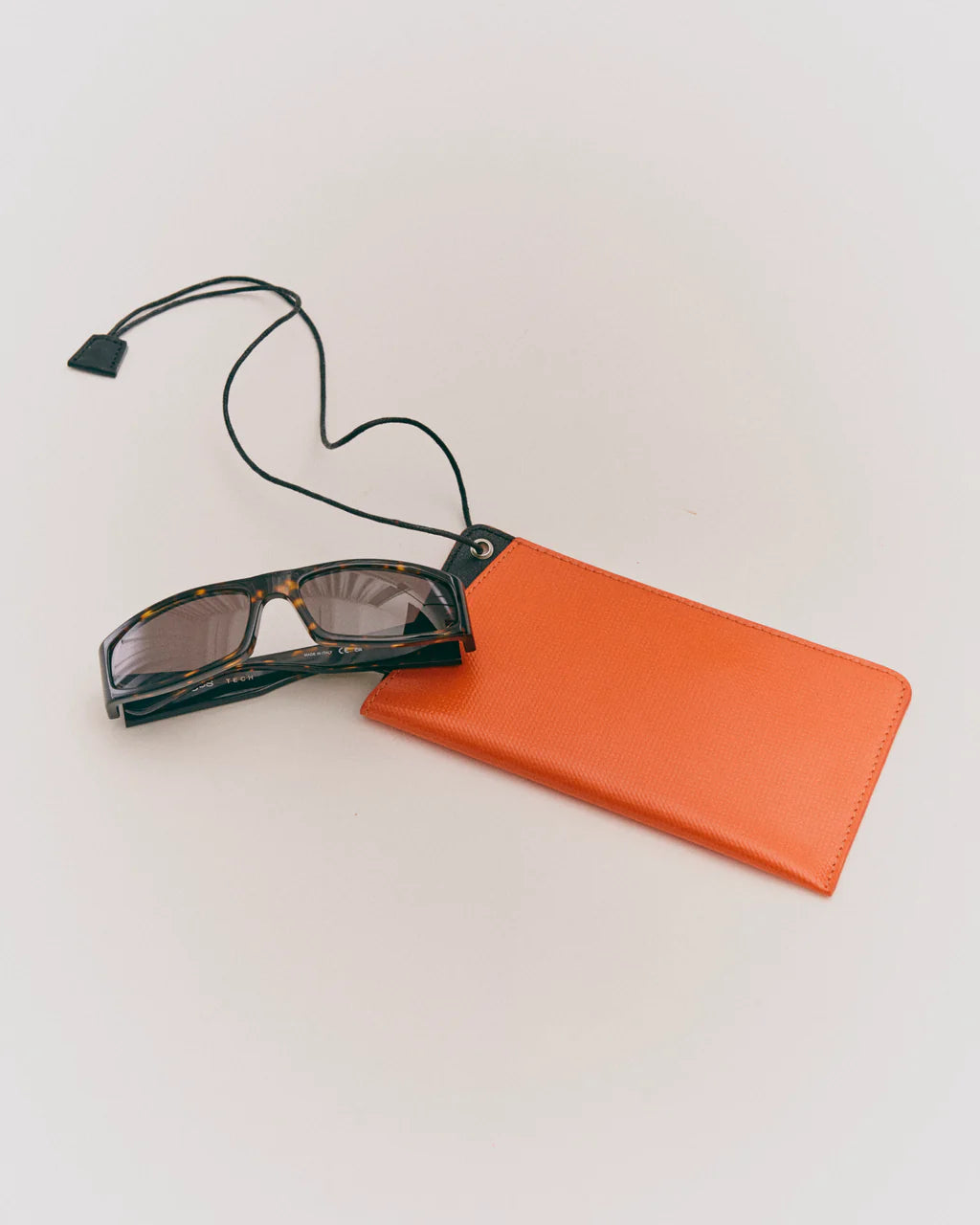 PORTABLE CASE ORANGE